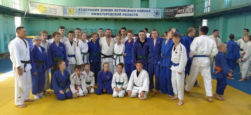 В августе 2023 года кадеты Кировского кадетского корпуса приняли участие в спортивных сборах по дисциплине дзюдо.