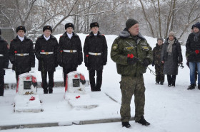 Митинг, посвященный памяти ленинградцев.